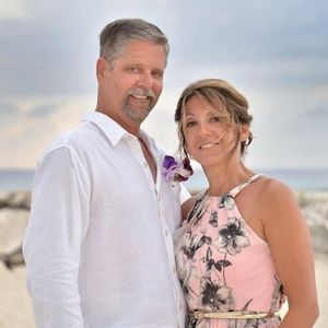 Meet your Posher, Jennifer n tom